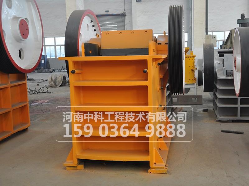 顎式破碎機(jī)心軸、偏心軸、軸瓦磨損到什么程度更換？